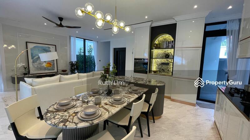 Corner Terrace for Sale: D17, 508000