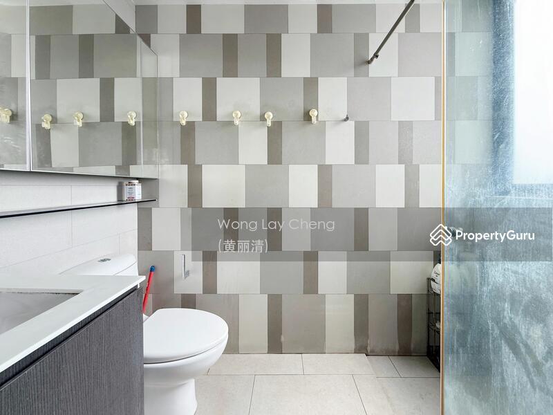 Condominium for Sale: D23, 678275