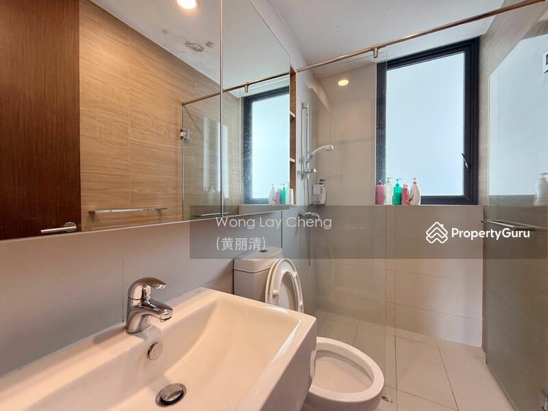 Condominium for Sale: D23, 678275