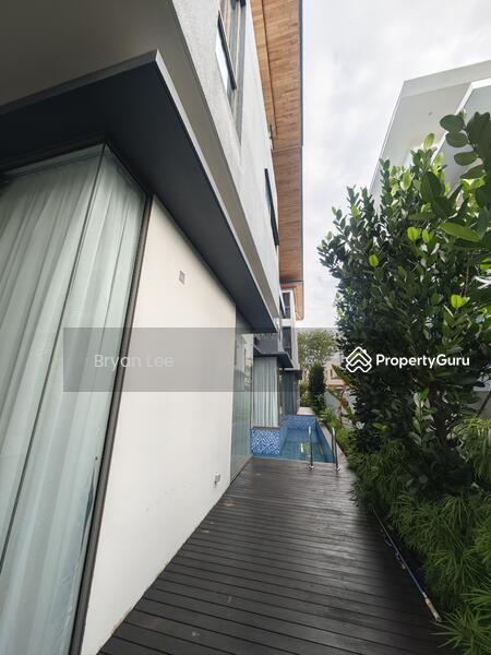 Prop-GPT: Detached: D15  Frankel Estate