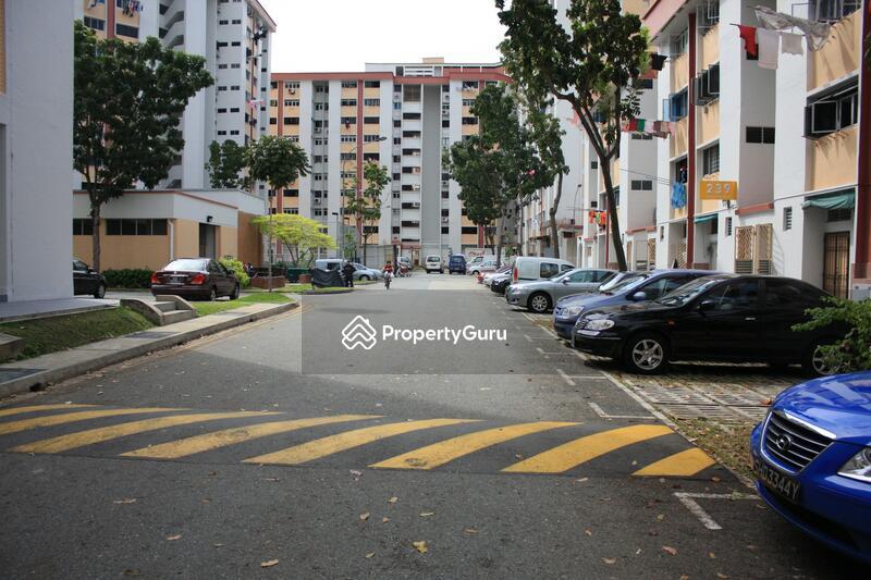 HDB Flat for Sale, 238 Yishun Ring Road, SGD 720,000 | 99-year lease