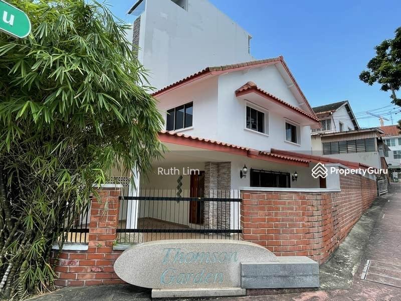 Corner Terrace for Sale: D20, 575614