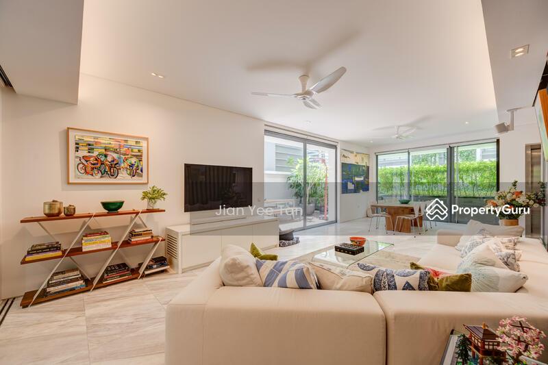 Prop-GPT: Cluster House: D10 Holland Illoura