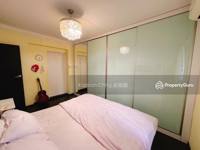 HDB Flat for Sale: D12, 330053