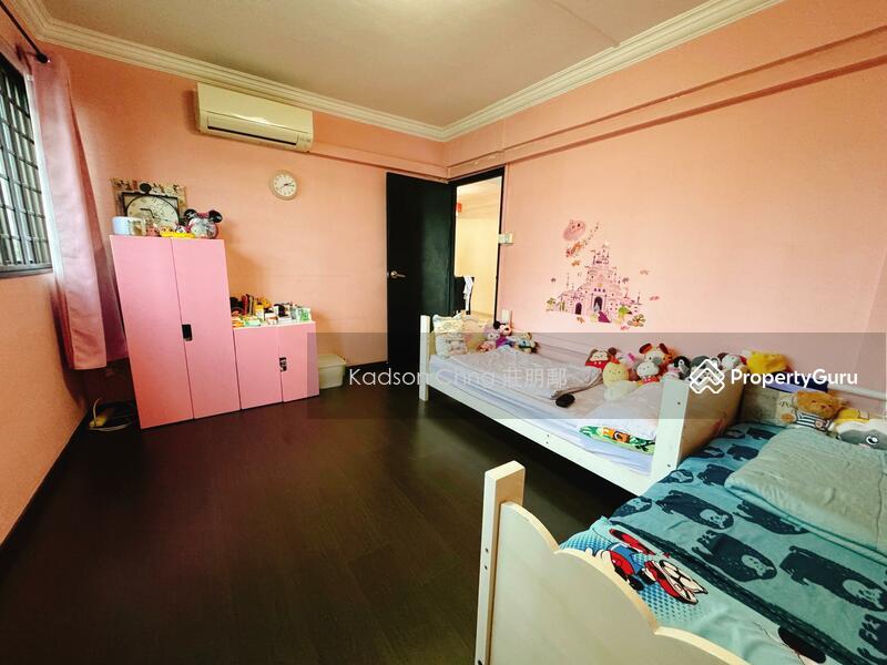 HDB Flat for Sale: D12, 330053