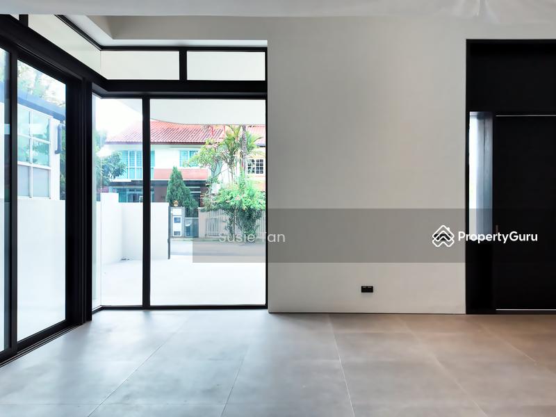 Semi-Detached for Sale: D19, 559749