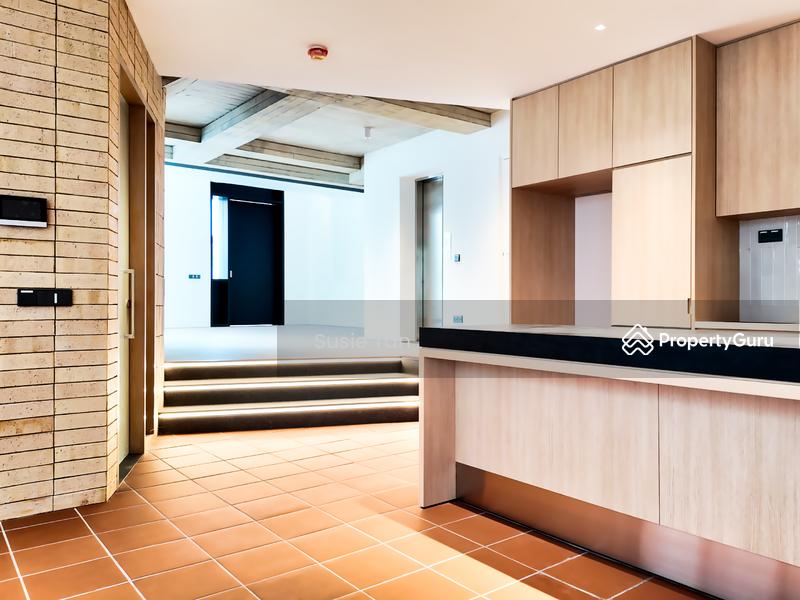 Semi-Detached for Sale: D19, 559749