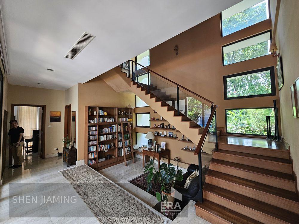 Bungalow - Good Class for Sale, Oriole Crescent, SGD 29,000,000 | Freehold