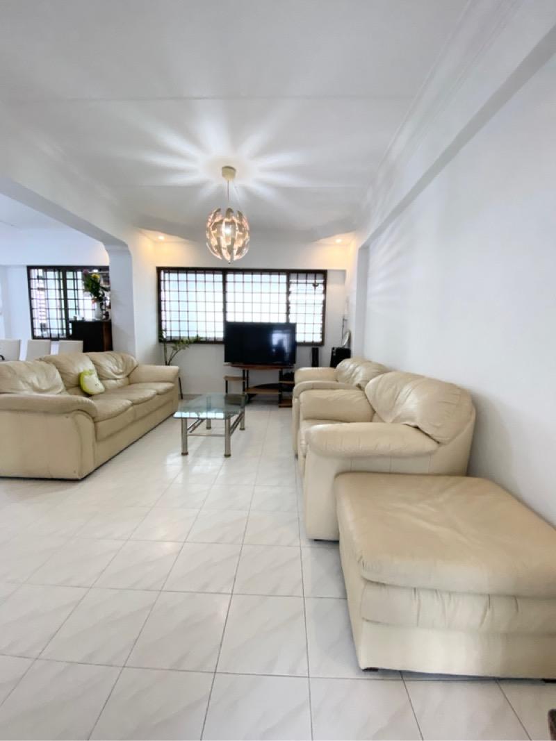 Prop-GPT: HDB Apartment: D23 Choa Chu Kang 406 Choa Chu Kang Avenue 3