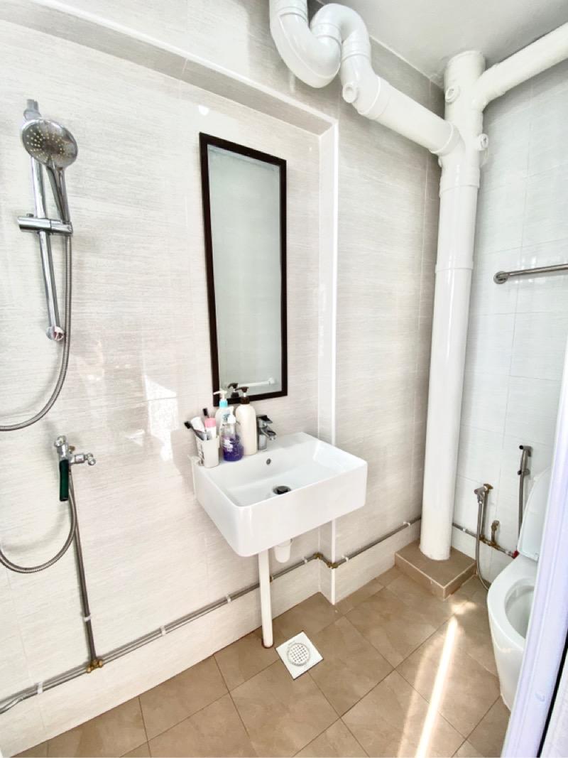 HDB Apartment for Sale, 406 Choa Chu Kang Avenue 3 HDB Apartment For Sale, $580,000, 3 Bed 2 Bath 1,119 sqft $518.00 psf, SGD 580,000 | 99-year Leasehold
