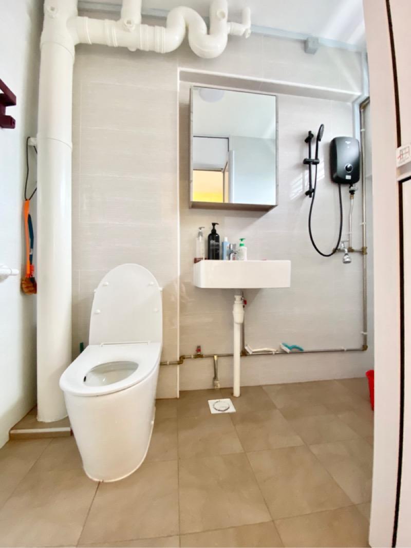 HDB Apartment for Sale, 425 Choa Chu Kang Avenue 4 HDB Apartment For Sale, $555,000, 3 Bed 2 Bath 1,119 sqft $496.00 psf, SGD 555,000 | 99-year Leasehold