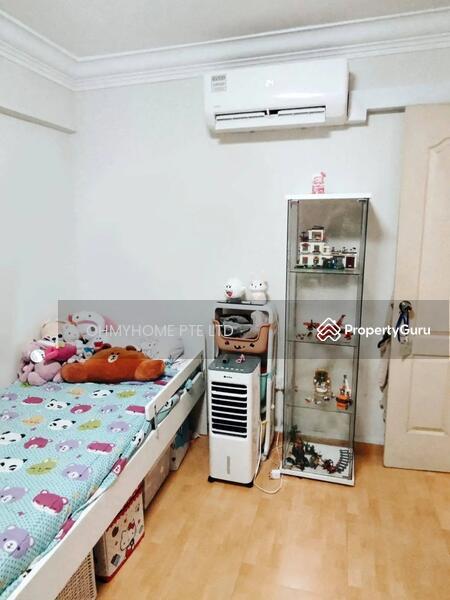 HDB Flat for Sale, 296 Tampines Street 22, SGD 480,000 | 99-year lease