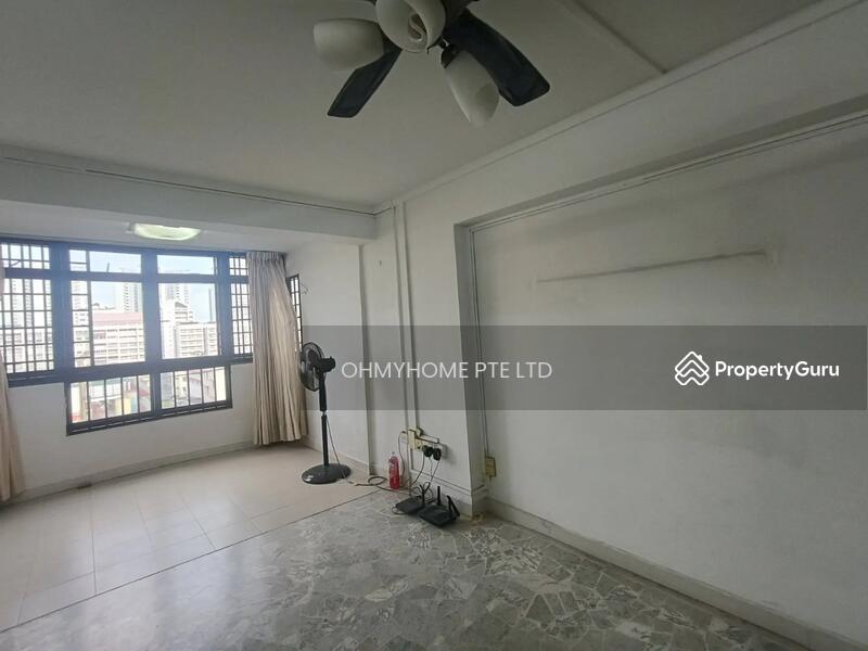 Prop-GPT: HDB Flat: D12  84 Whampoa Drive