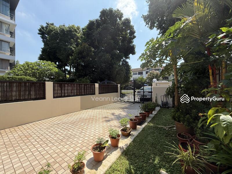 Prop-GPT: Terrace: D19  Inter-Terrance at Yio Chu Kang Road Close to Heart of Serangoon