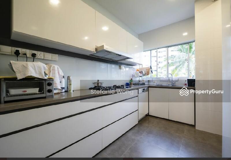 Condominium for Sale: Holland, D10, 277113
