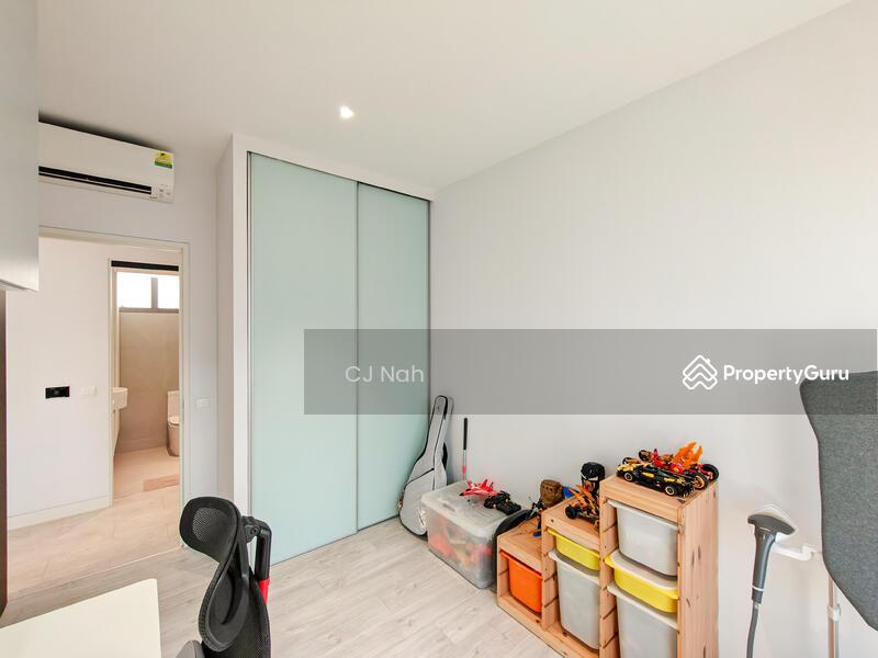 Condominium for Sale, Silversea, SGD 2,280,000 | 99-year lease