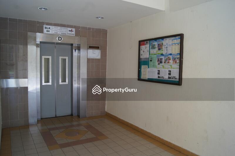 HDB Flat for Sale, 44 Telok Blangah Drive, SGD 450,000 | 99-year lease