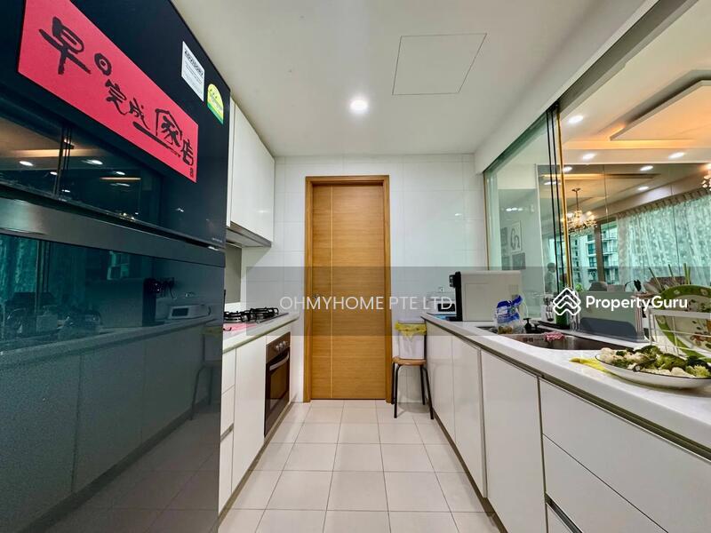 Condominium for Sale: D23, 679517