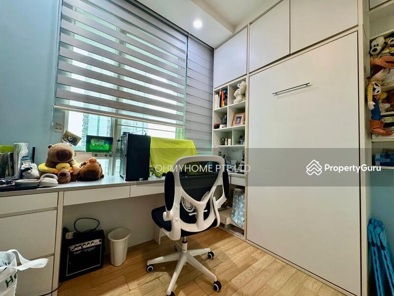 Condominium for Sale: D23, 679517
