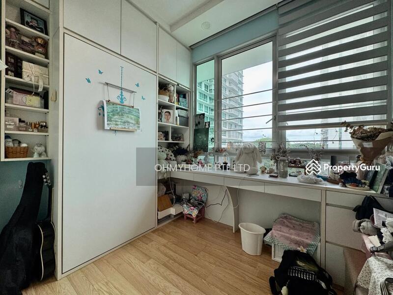Condominium for Sale: D23, 679517