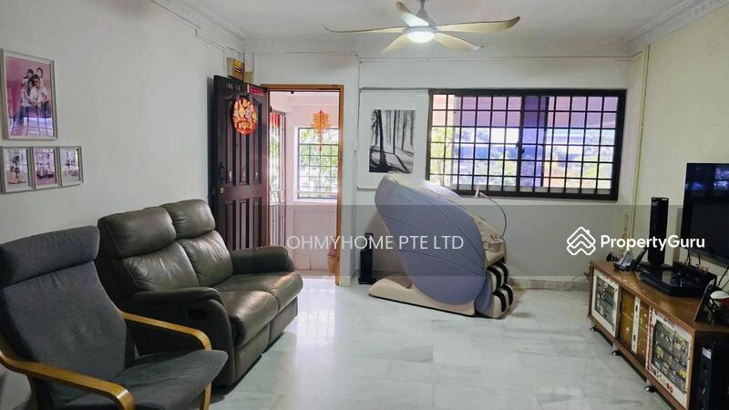 Prop-GPT: HDB Flat: D27 Yishun 116 Yishun Ring Road