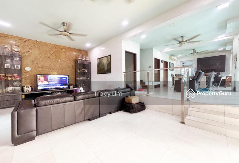 Prop-GPT: Corner Terrace: D20 Ang Mo Kio Mei Hwan