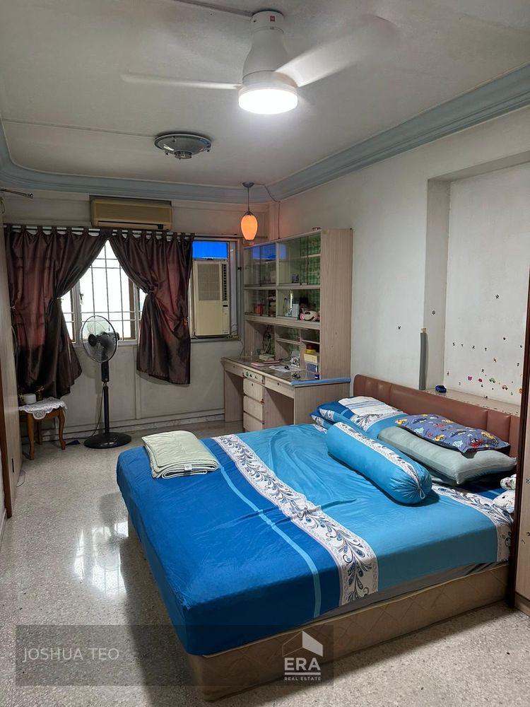 Prop-GPT: HDB - 3 room:   Woodlands Crescent 779 Woodlands Crescent For Sale