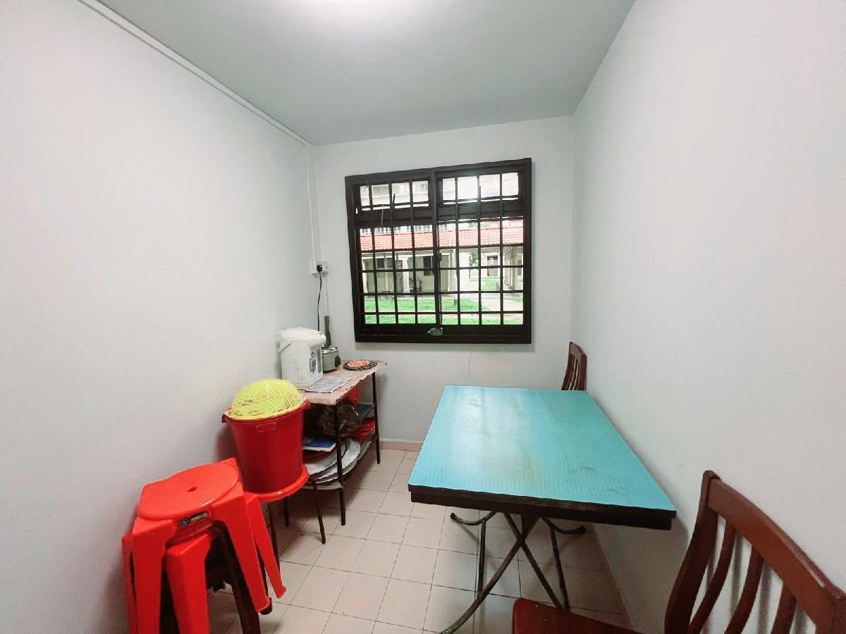 HDB Apartment for Sale, 59 Lorong 5 Toa Payoh HDB Apartment For Sale, $388,888, 3 Bed 1 Bath 657 sqft $592.00 psf, SGD 388,888 | 99-year Leasehold