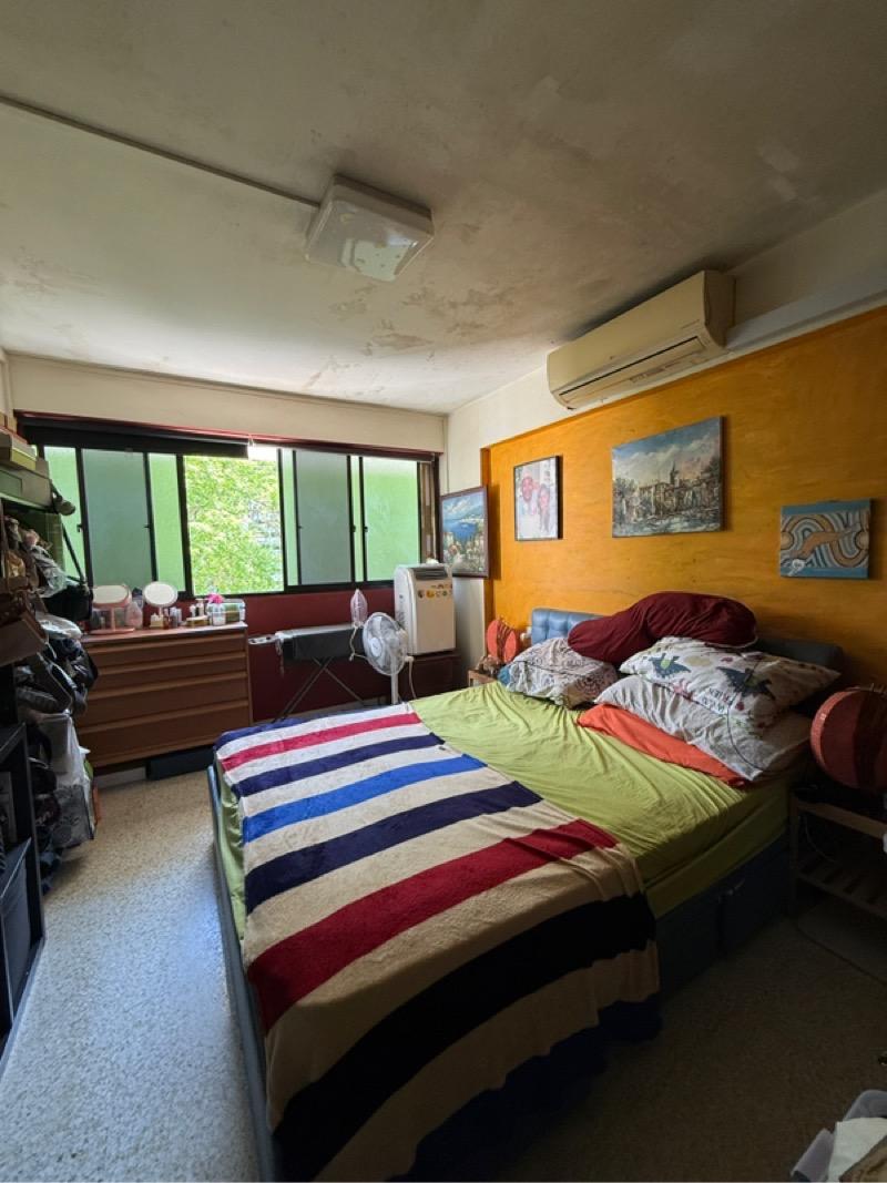 HDB Apartment for Sale, 222 Lorong 8 Toa Payoh HDB Apartment For Sale, $530,000, 3 Bed 1 Bath 882 sqft $601.00 psf, SGD 530,000 | 99-year Leasehold