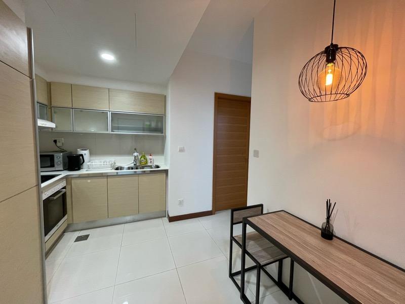 Condominium for Sale, The Sail @ Marina Bay Condominium For Sale, $1,799,999, 4 Bed 2 Bath 893 sqft $2,016.00 psf, SGD 1,799,999 | 99-year Leasehold