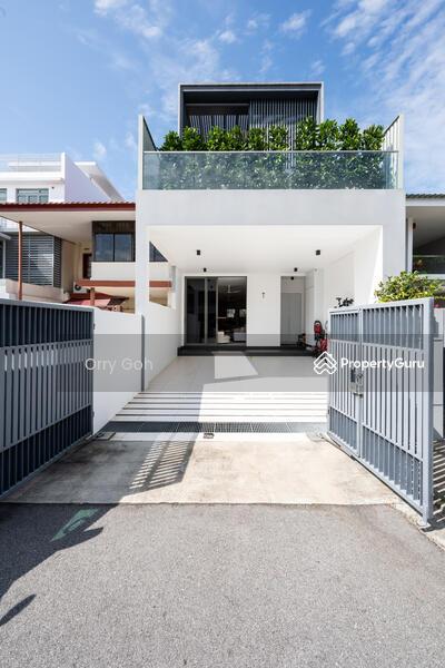 Prop-GPT: Terrace: D15  Eco-savvy, Modern 3-storey Terrace in Tembeling Road