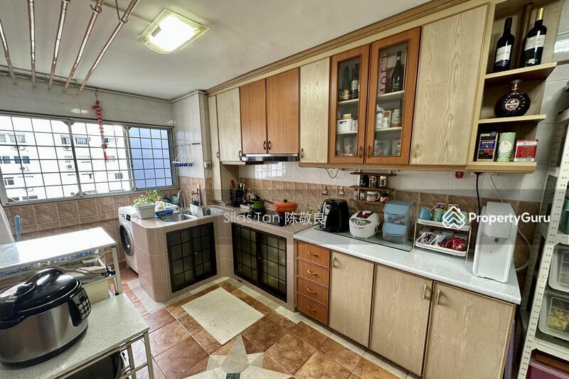 HDB Flat for Sale, 755 Yishun Street 72, SGD 548,000 | 99-year lease