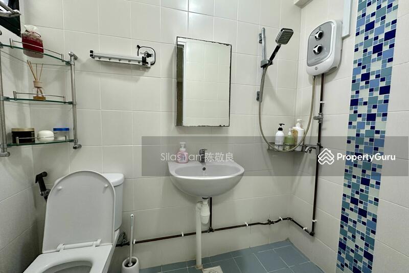 HDB Flat for Sale, 755 Yishun Street 72, SGD 548,000 | 99-year lease