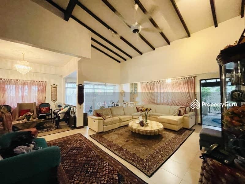 Bungalow for Sale: D17, 507811