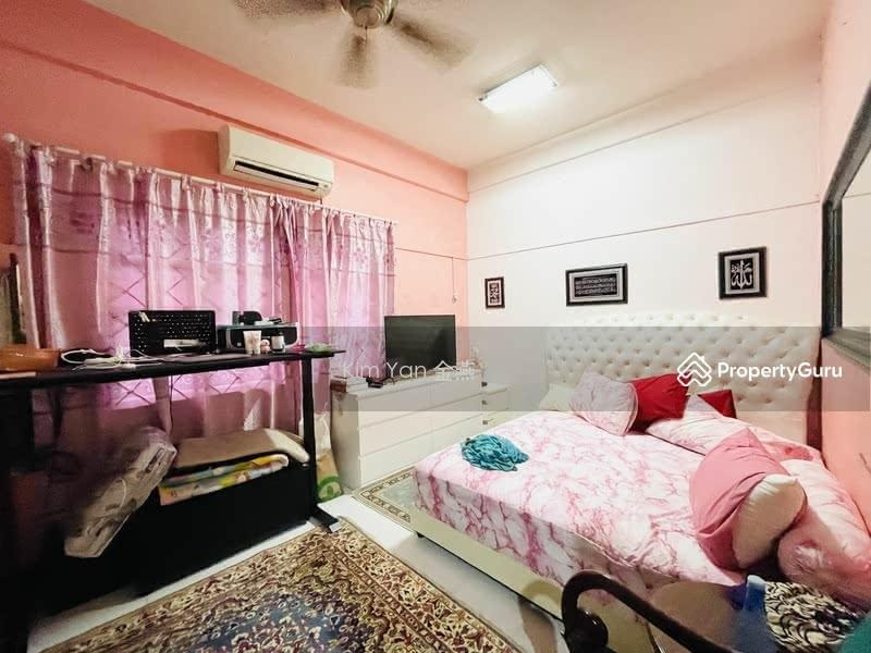 Bungalow for Sale: D17, 507811
