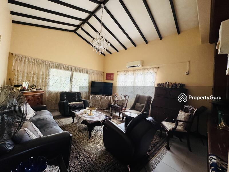 Bungalow for Sale: D17, 507811