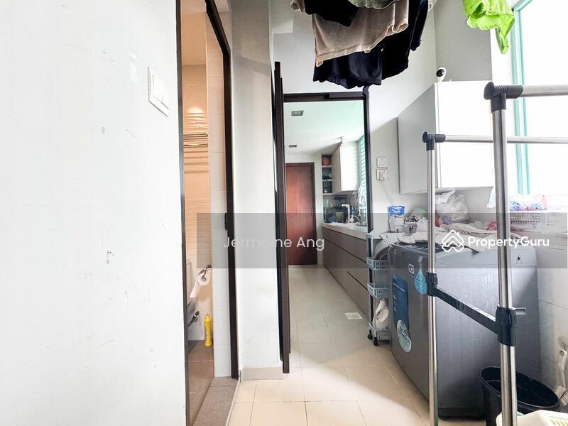 Condominium for Sale: D23, 677671