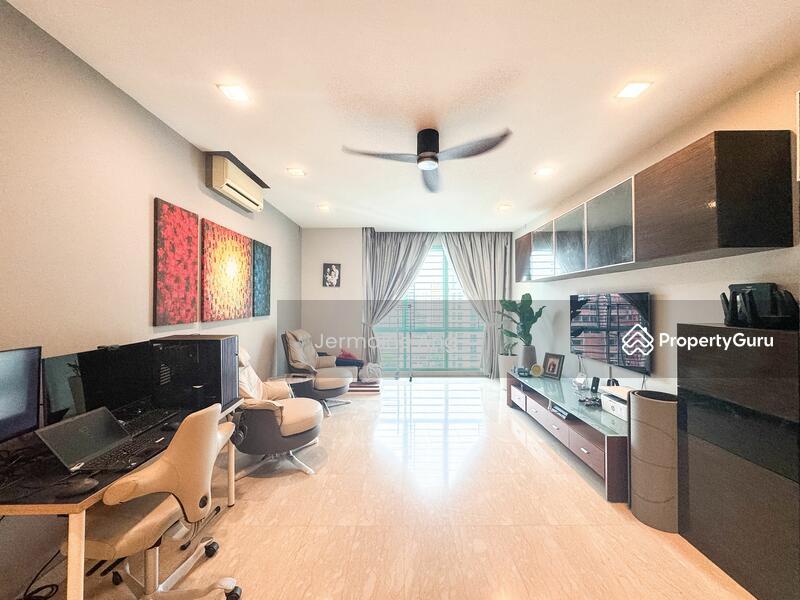 Condominium for Sale: D23, 677671
