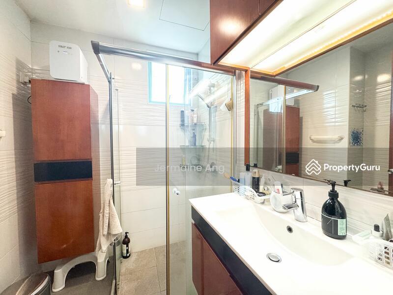 Condominium for Sale: D23, 677671