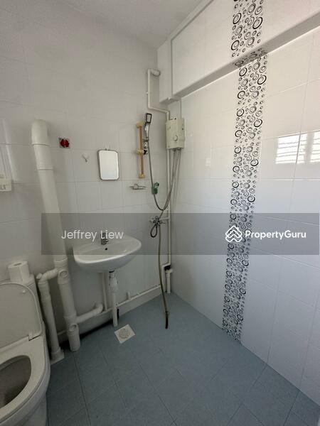 HDB Flat for Sale, 642 Yishun Street 61, SGD 525,000 | 99-year lease