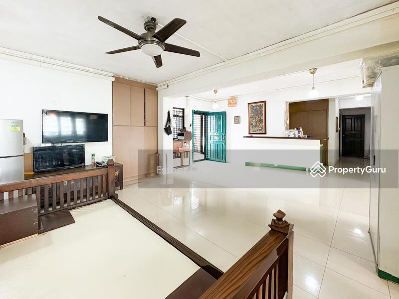 HDB Flat for Sale, 451 Fajar Road, SGD 820,000 | 99-year lease