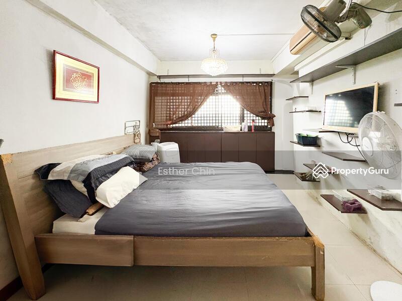 HDB Flat for Sale, 451 Fajar Road, SGD 820,000 | 99-year lease