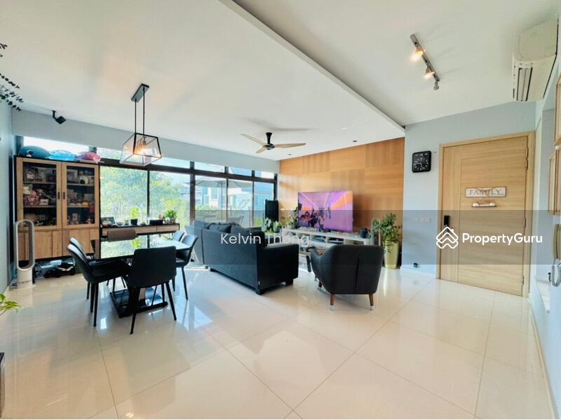 Prop-GPT: Condominium: D05  Varsity Park Condominium