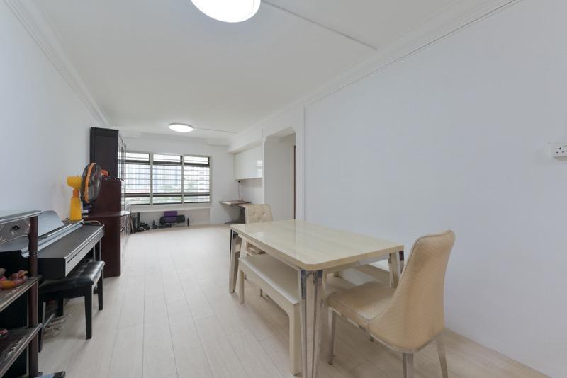 HDB Apartment for Sale, 606 Senja Road HDB Apartment For Sale, $948,888, 3 Bed 2 Bath 1,291 sqft $735.00 psf, SGD 948,888 | 99-year Leasehold