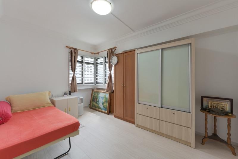 HDB Apartment for Sale, 606 Senja Road HDB Apartment For Sale, $948,888, 3 Bed 2 Bath 1,291 sqft $735.00 psf, SGD 948,888 | 99-year Leasehold