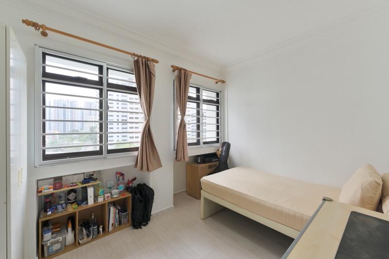 HDB Apartment for Sale, 606 Senja Road HDB Apartment For Sale, $948,888, 3 Bed 2 Bath 1,291 sqft $735.00 psf, SGD 948,888 | 99-year Leasehold
