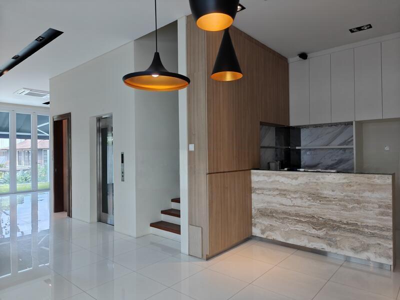 Prop-GPT: Semi-Detached: D10  472 HOLLAND ROAD