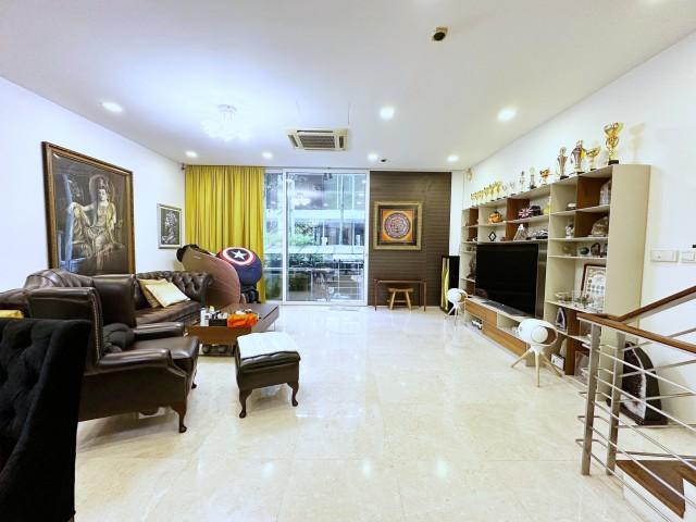Prop-GPT: Terrace: D13 Macpherson  D13  8.7.0.0.6.6.6.1 Reno 2.5 Sty + B Terrace @ Macpherson