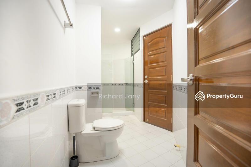 Apartment for Sale: D10, 259388