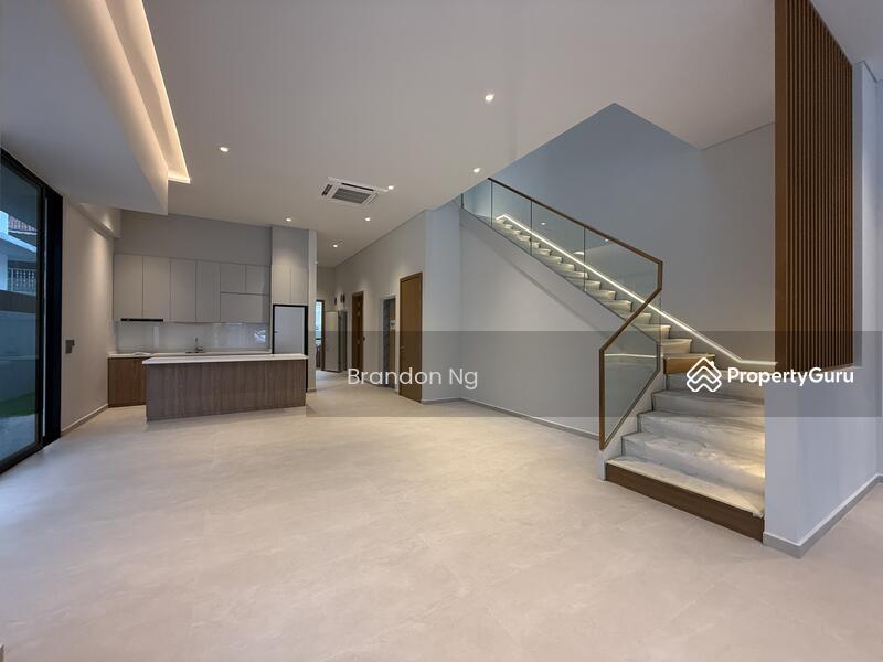 Prop-GPT: Semi-Detached: D15  LANDED7772 @ BRAND NEW SEMI-D OPERA ESTATE